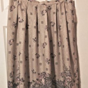 Koret Full Skirt with Flower Print - 22W - EUC